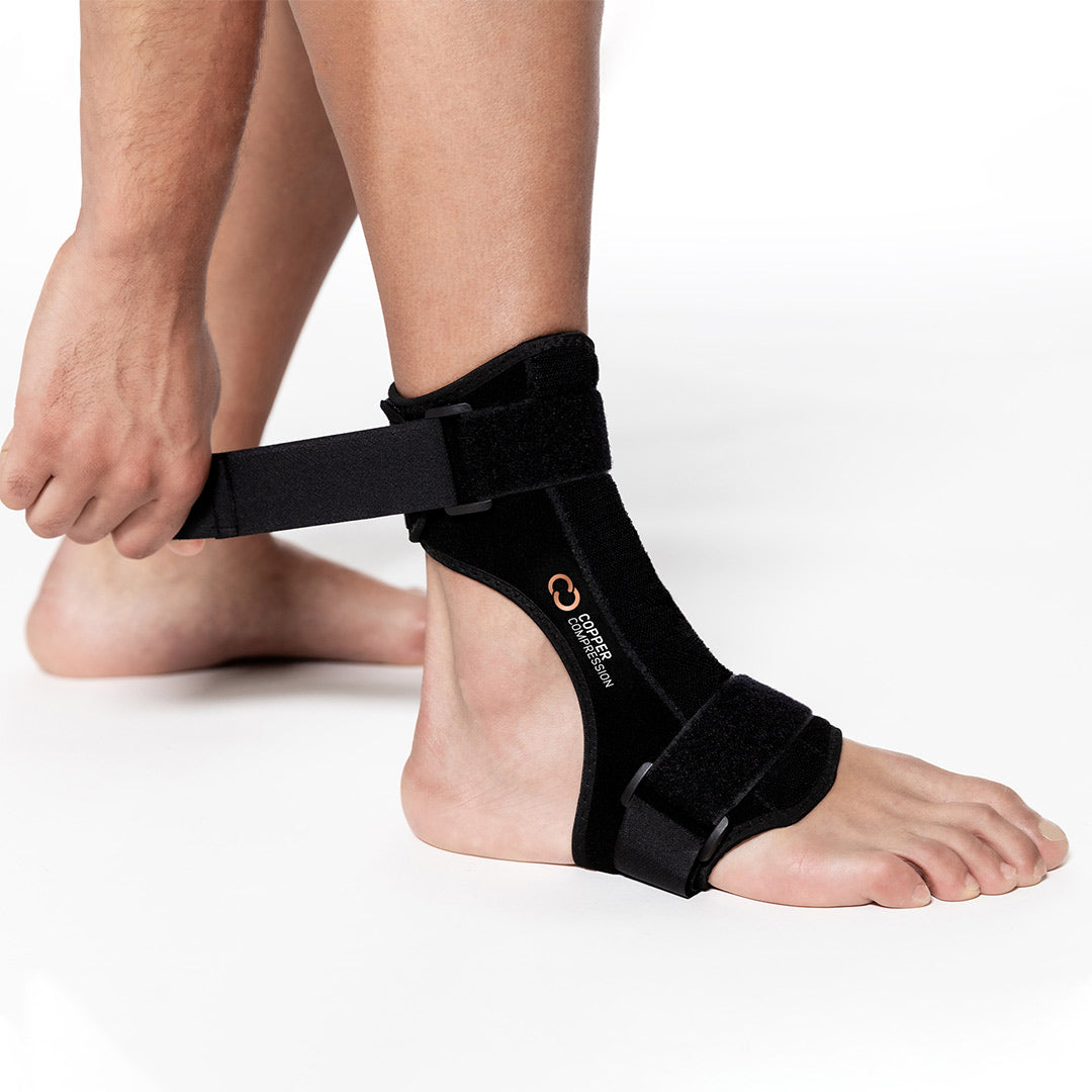 Alpha Medical Compression Plantar Fasciitis Night Splint Sock. PF Support  Dorsal Drop Foot Brace for Right or Left Foot. Soft Stretching Boot Splints  for Feet, Sleep, Recovery Socks, Braces, Ankle Gauntlet 